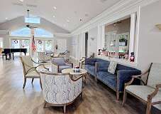 32: Clubhouse interior2